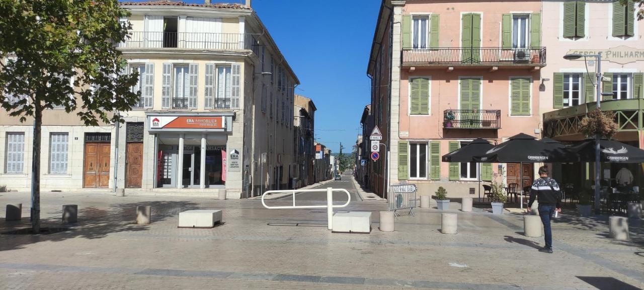 Chez Bichette Saint Maximin Apartment Exterior foto